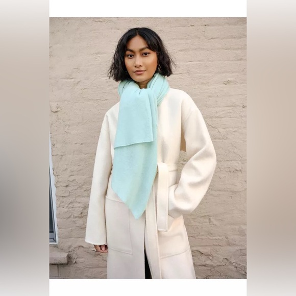 White+Warren cashmere travel wrap sea ice 4547T - Picture 4 of 4